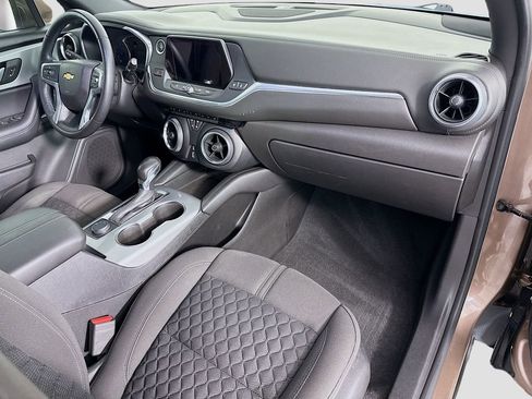 Used 2019 Chevrolet Blazer LT image 17