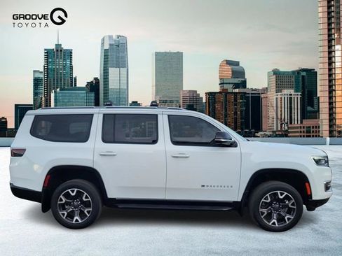 Used 2023 Jeep Wagoneer Series III w/ Rear Seat Video Group 1 image 7