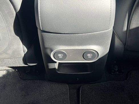 New 2025 Hyundai Ioniq 5 SEL image 19