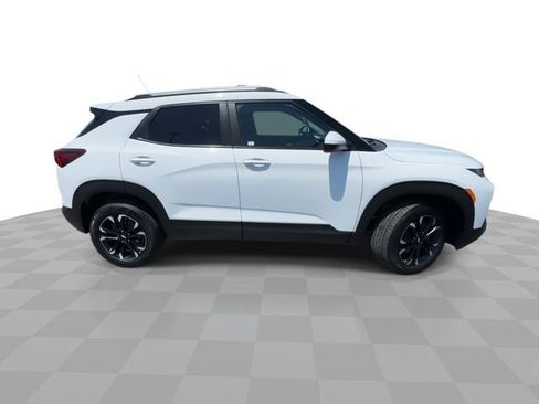 Certified 2023 Chevrolet TrailBlazer LT w/ Convenience Package AWD/4WD image 9