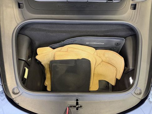 Certified 2018 Porsche 911 Carrera 4 image 27