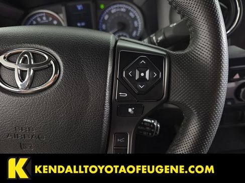 Used 2021 Toyota Tacoma TRD Off-Road AWD/4WD image 17