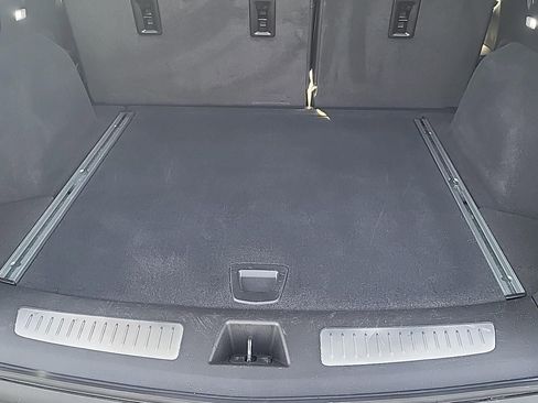 Certified 2025 Cadillac XT5 Premium Luxury image 5