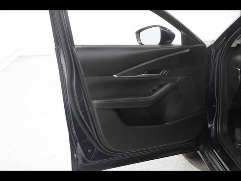 Certified 2023 MAZDA CX-30 AWD 2.5 S image 4