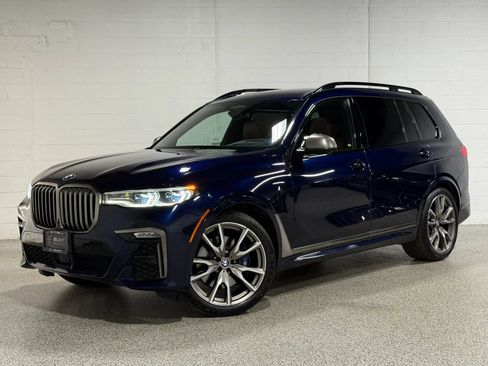 Used 2021 BMW X7 M50i w/ Dynamic Handling Package AWD/4WD image 2