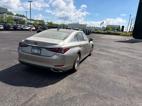 Used 2019 Lexus ES 350 w/ Accessory Package 2 FWD image 31