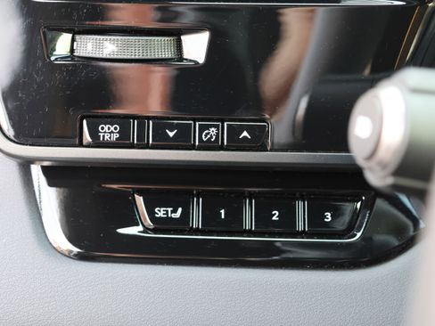 Used 2024 Lexus RX 350h image 14