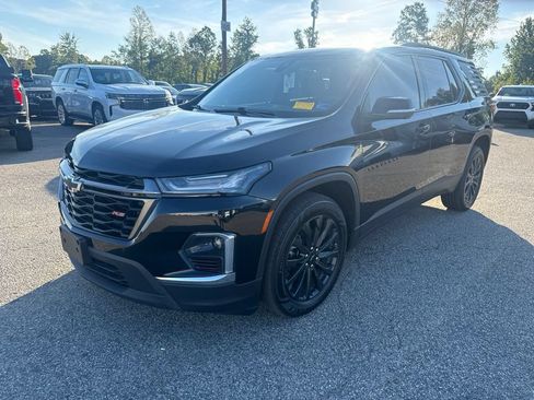 Used 2023 Chevrolet Traverse RS AWD/4WD image 1