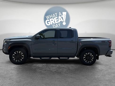 Used 2022 Nissan Frontier PRO-4X w/ Off-Road Protection Package AWD/4WD image 7