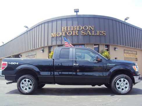 Used 2014 Ford F150 XLT w/ XLT Chrome Package AWD/4WD image 1