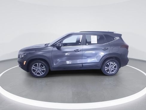Certified 2021 Kia Seltos S image 5