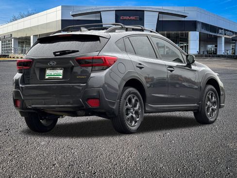 Used 2022 Subaru Crosstrek 2.5i Sport w/ Moonroof Package image 3