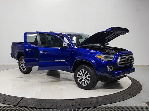 Used 2022 Toyota Tacoma Limited RWD image 9