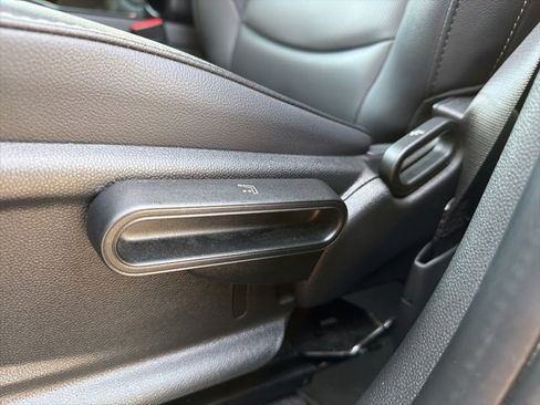 Used 2024 MINI Cooper Countryman image 11