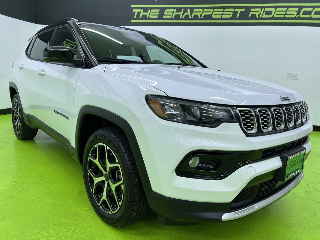 Used 2025 Jeep Compass Limited AWD/4WD image 2