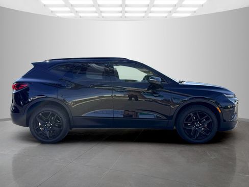 Used 2020 Chevrolet Blazer LT w/ Sound & Technology Package AWD/4WD image 4