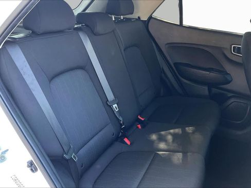 Used 2021 Hyundai Venue SE FWD image 20