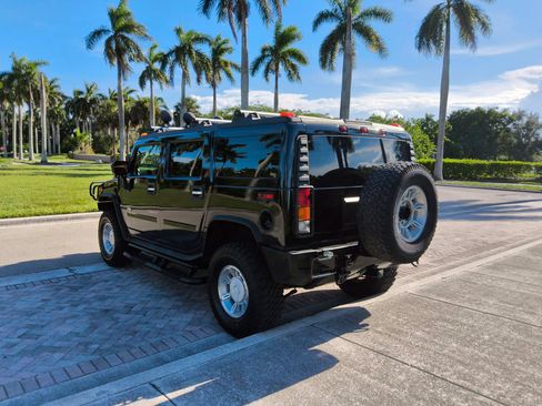 Used 2003 HUMMER H2 w/ Preferred Equipment Group AWD/4WD image 5