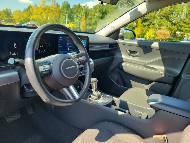 Used 2024 Hyundai Kona SEL AWD/4WD image 12