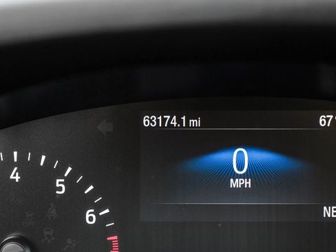 Used 2021 Ford Explorer 2WD image 19