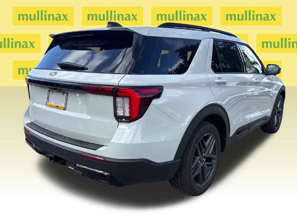 New 2027 Ford Explorer ST-Line w/ ST-Line Street Pack RWD image 12