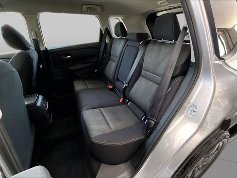 Used 2024 Nissan Rogue SV AWD/4WD image 20