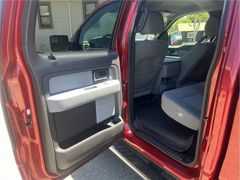 Used 2013 Ford F150 XLT w/ Luxury Equipment Group RWD image 14
