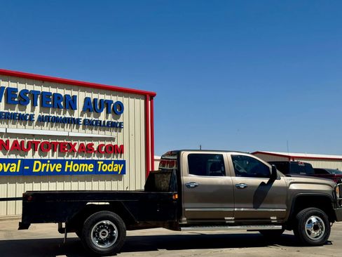 Used 2015 GMC Sierra 3500 SLT w/ Duramax Plus Package AWD/4WD image 3