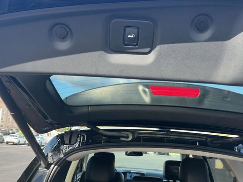 Used 2019 Nissan Pathfinder Platinum AWD/4WD image 33