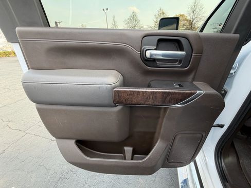 Used 2020 GMC Sierra 3500 Denali w/ Denali Ultimate Package image 19