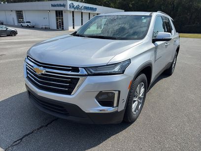 Used 2022 Chevrolet Traverse LT