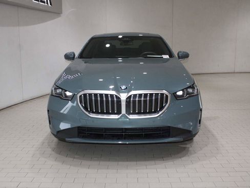 Certified 2024 BMW 530i w/ Premium Package image 10