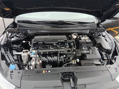 Certified 2025 Kia K4 LXS image 24