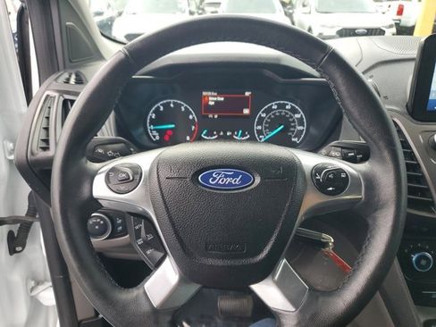 Used 2022 Ford Transit Connect XLT image 25