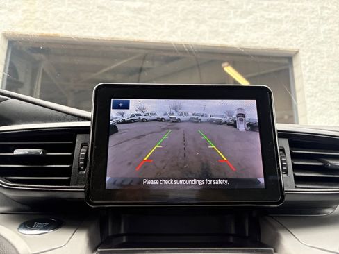 Used 2022 Ford Explorer XLT w/ Class IV Trailer Tow Package image 23