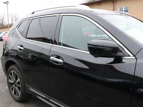 Used 2020 Nissan Rogue SL AWD/4WD image 9