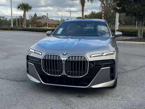New 2026 BMW 740i w/ Premium Package image 3