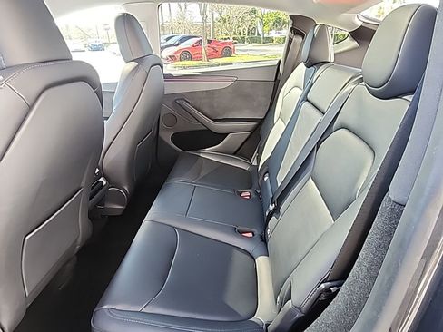 Used 2026 Tesla Model Y 2WD image 19
