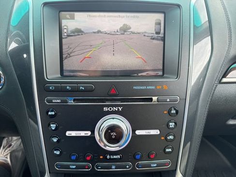Used 2016 Ford Explorer Platinum AWD/4WD image 21