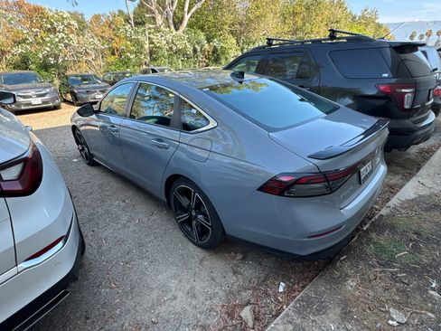 Used 2023 Honda Accord Sport image 6