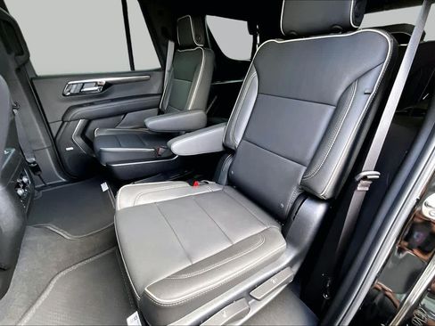 Used 2025 Chevrolet Tahoe Premier w/ Sun And Tow Package RWD image 25