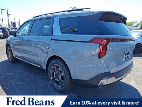 New 2026 Kia Carnival SX image 3