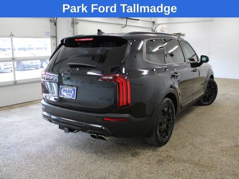 Used 2021 Kia Telluride EX w/ EX Premium Package image 6