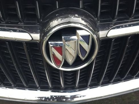 Used 2018 Buick Enclave Premium FWD image 13