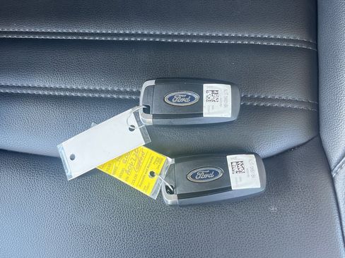 Certified 2023 Ford Edge SEL w/ Convenience Package image 28