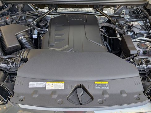 New 2025 Audi Q5 Premium image 12