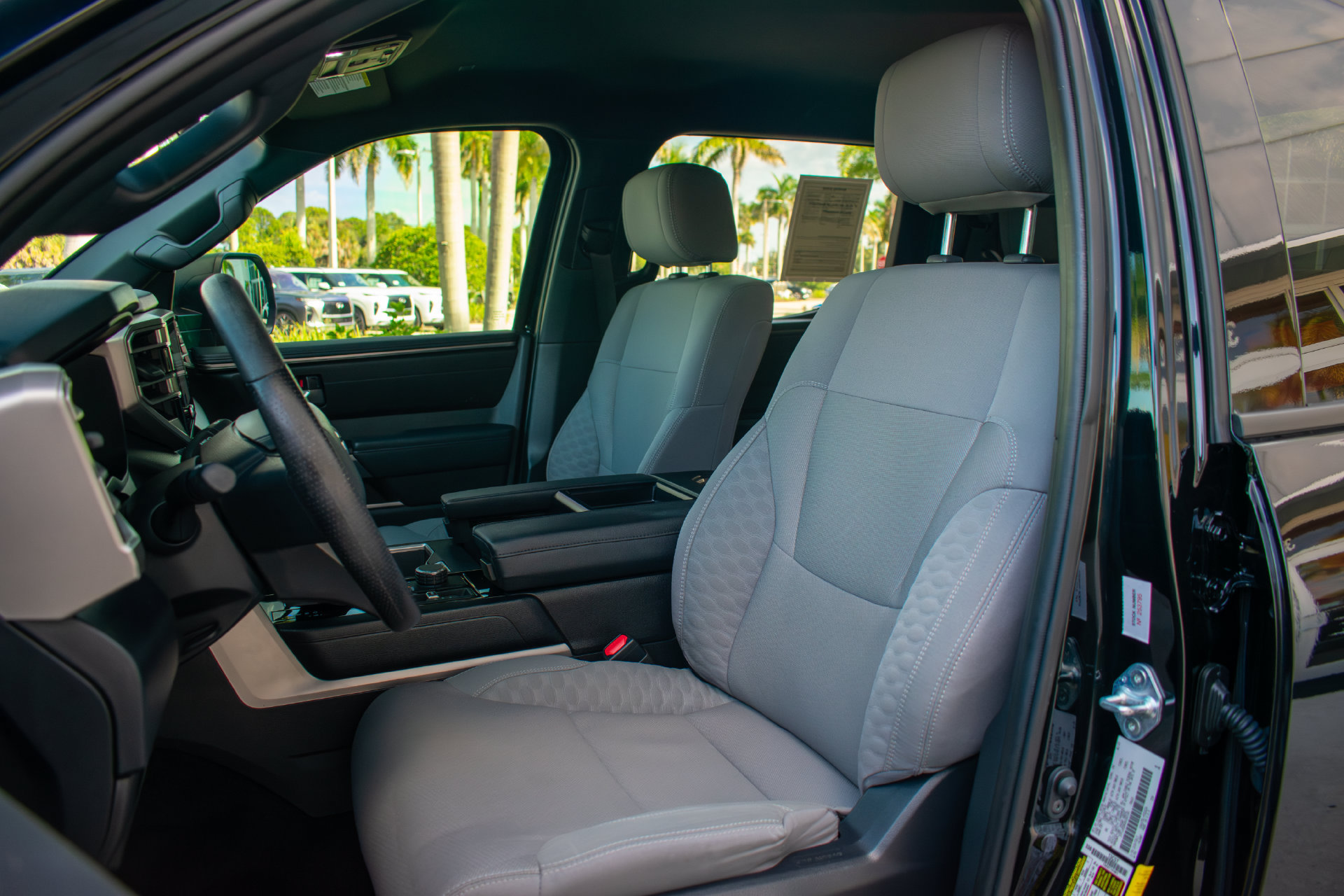 Used 2025 Toyota Tundra SR5 AWD/4WD image 18