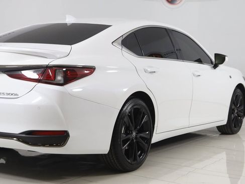 Used 2025 Lexus ES 300h F Sport w/ Accessory Package (Z1) image 45