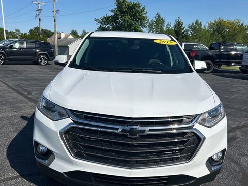 Used 2019 Chevrolet Traverse LT AWD/4WD image 2