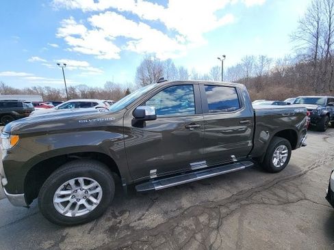 Used 2023 Chevrolet Silverado 1500 LT image 8